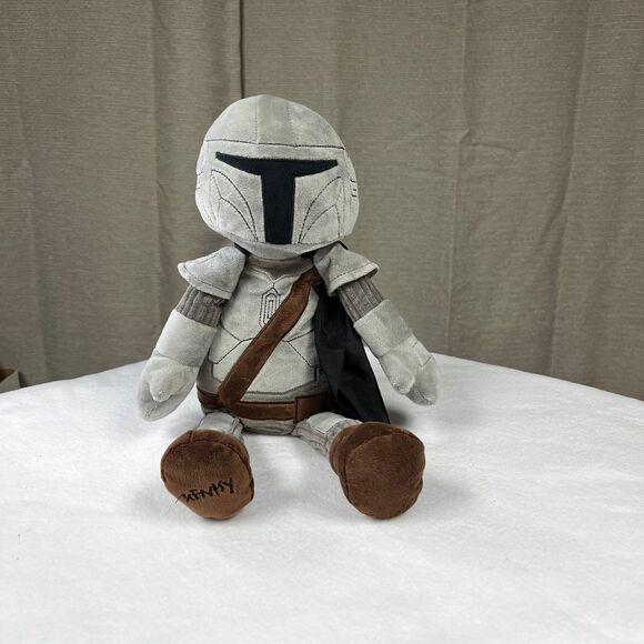 Scentsy Buddy The Mandalorian Figure and air of adventure scent in box - Picture 5 of 12